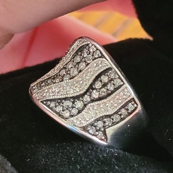 925 Sterling Silver Zebra Pattern ring - Picture 8 of 11